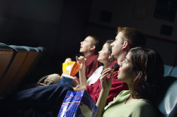 ins Kino gehen